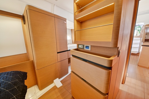 49ft Jeanneau Yacht For Sale