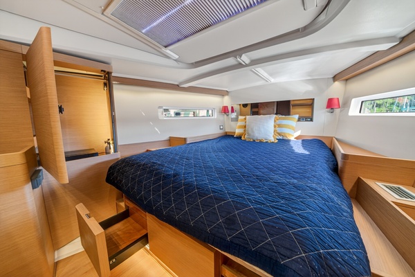 49ft Jeanneau Yacht For Sale