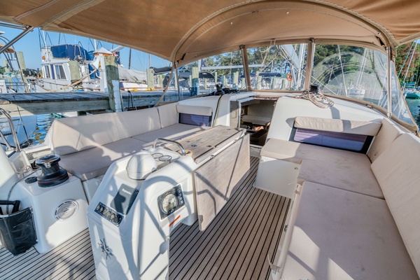 49ft Jeanneau Yacht For Sale
