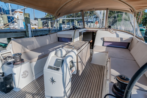 49ft Jeanneau Yacht For Sale