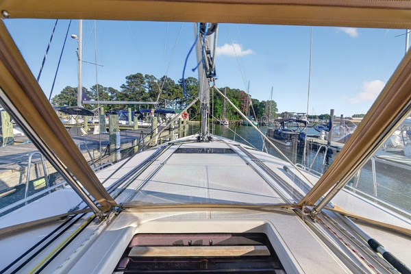49ft Jeanneau Yacht For Sale