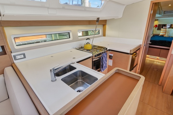 49ft Jeanneau Yacht For Sale