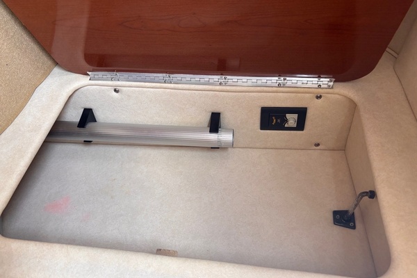 26ft Sea Ray Yacht For Sale