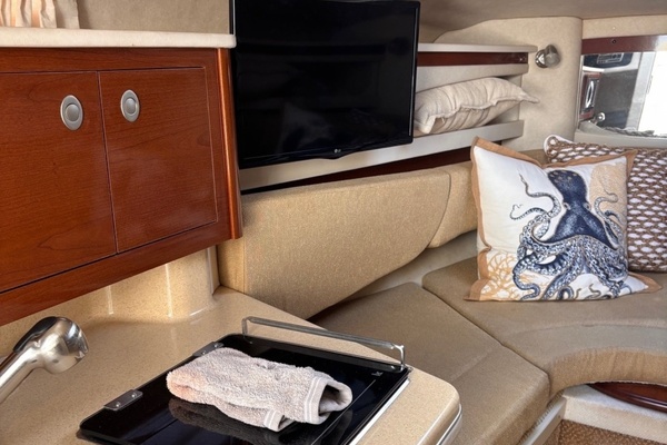 26ft Sea Ray Yacht For Sale