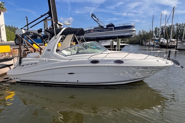 26ft Sea Ray Yacht For Sale