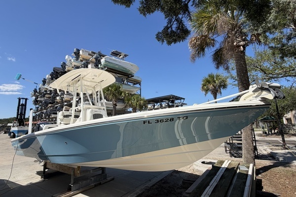 Photo of the 2022 Pathfinder 2600 HPS
