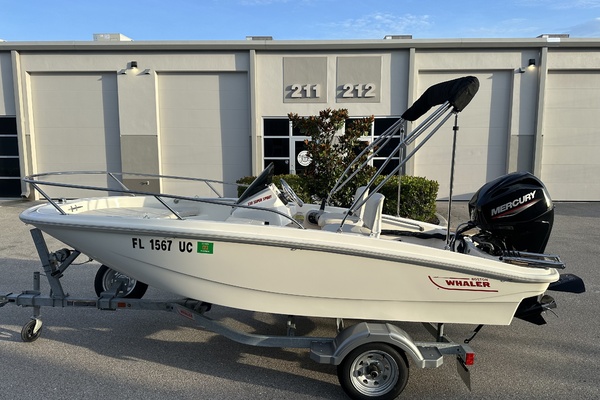 13ft Boston Whaler Yacht For Sale