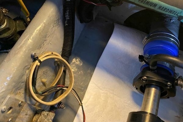 1999 Sea Ray 37
