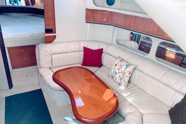1999 Sea Ray 37