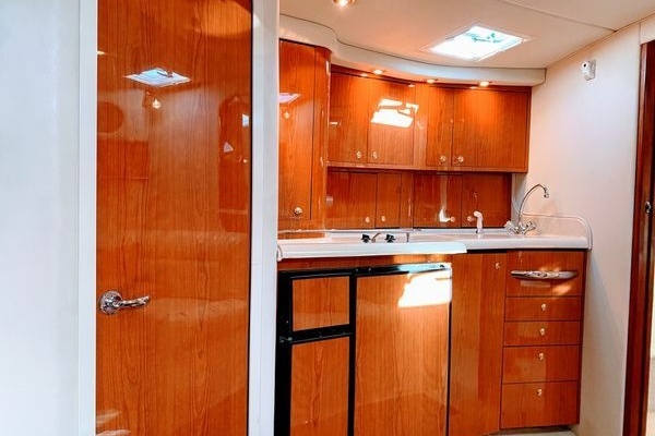37ft Sea Ray Yacht For Sale