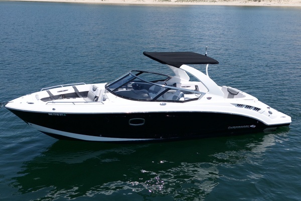 2018 Chaparral 30