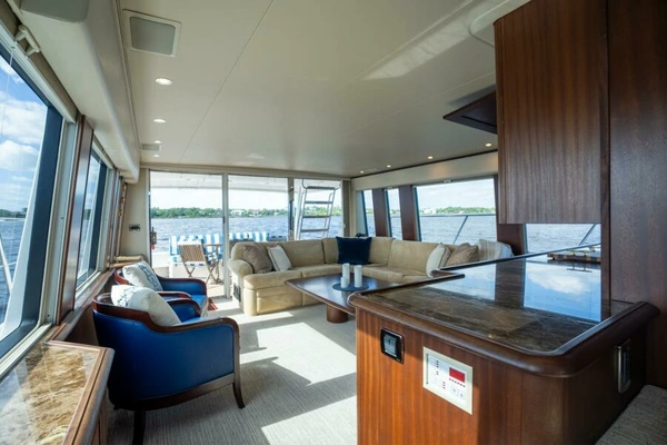 2009 Pacific Mariner 65
