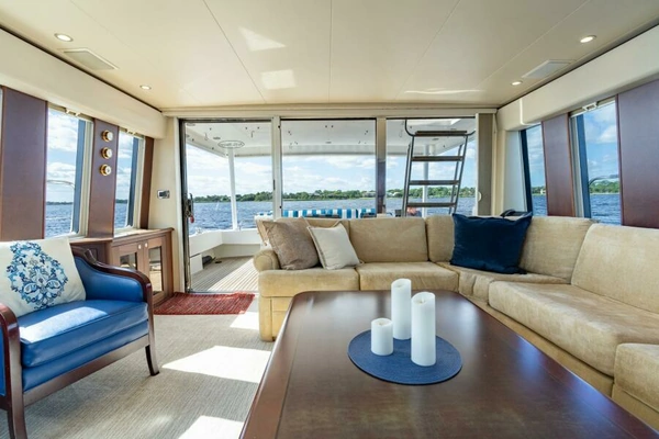 2009 Pacific Mariner 65