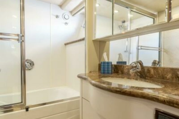 2009 Pacific Mariner 65
