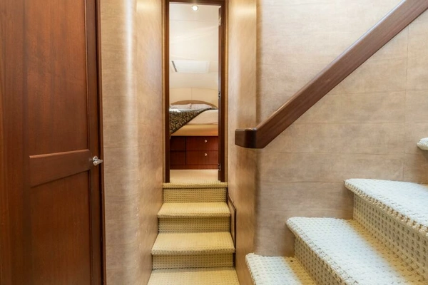 2009 Pacific Mariner 65