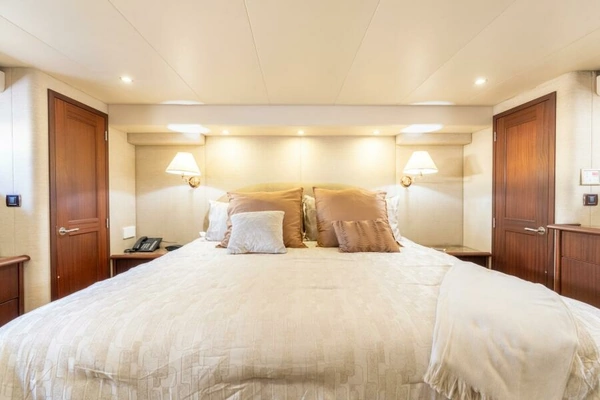 2009 Pacific Mariner 65