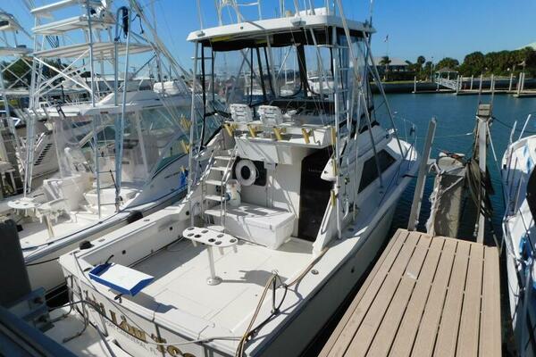 33ft Wellcraft Yacht For Sale