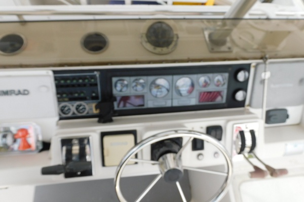 33ft Wellcraft Yacht For Sale