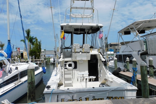 33ft Wellcraft Yacht For Sale