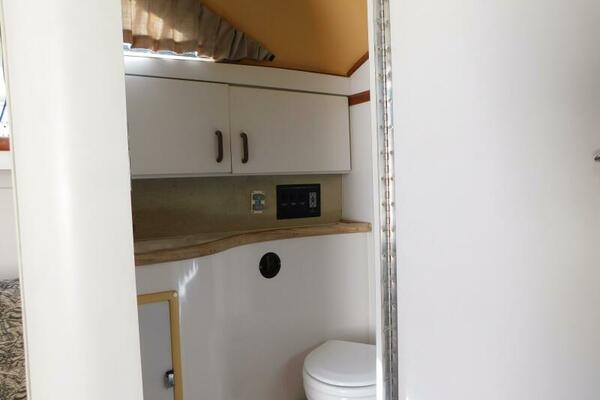 33ft Wellcraft Yacht For Sale