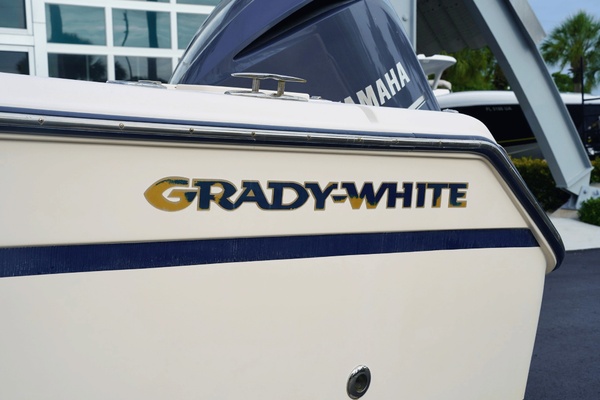 27ft Grady White Yacht For Sale