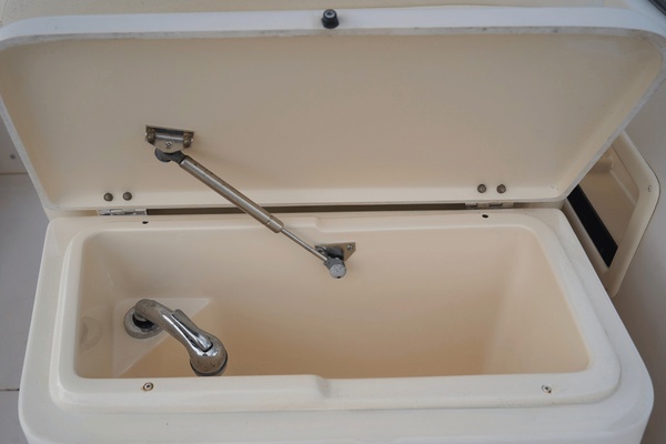 27ft Grady White Yacht For Sale