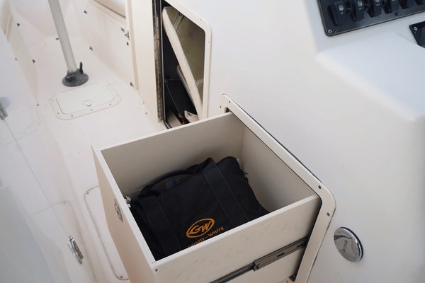 27ft Grady White Yacht For Sale