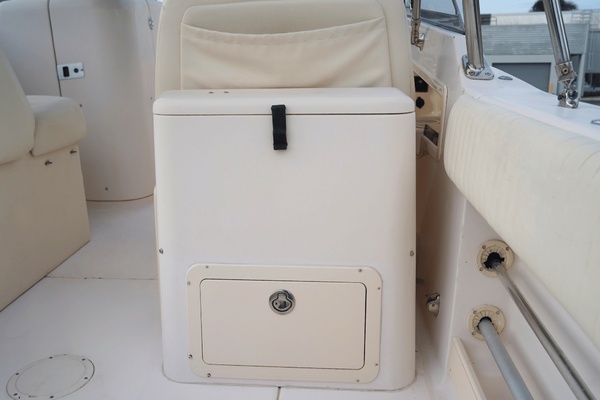 27ft Grady White Yacht For Sale