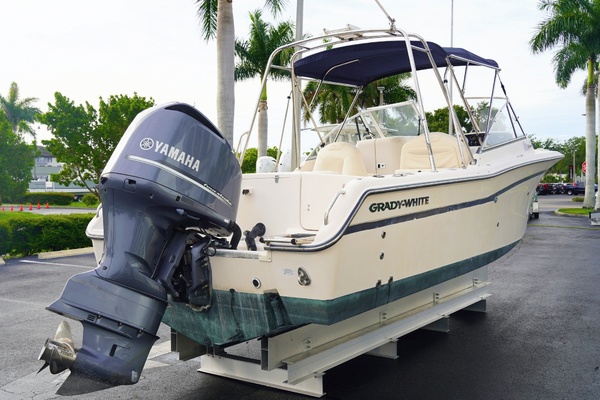 27ft Grady White Yacht For Sale