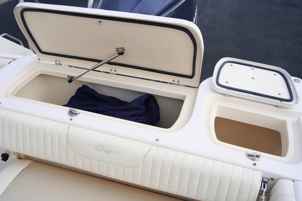 27ft Grady White Yacht For Sale