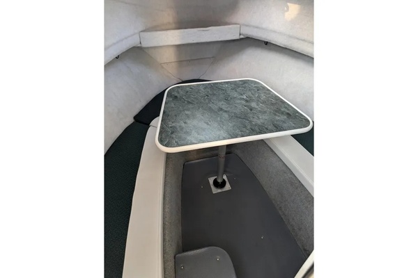 22ft Bayliner Yacht For Sale