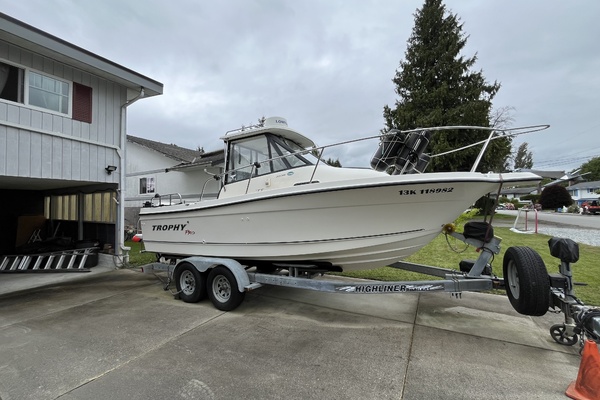 22ft Bayliner Yacht For Sale