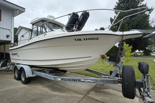 22ft Bayliner Yacht For Sale