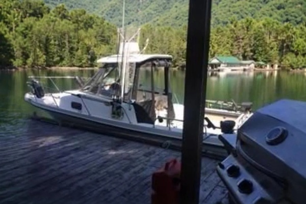 22ft Bayliner Yacht For Sale