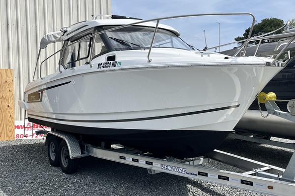 GERONIMO 27ft Jeanneau Yacht For Sale