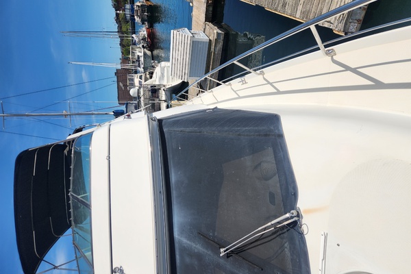53ft Carver Yacht For Sale