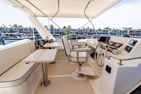 2005 Offshore Yachts 54