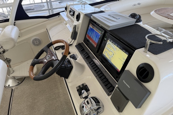 2005 Sea Ray 58