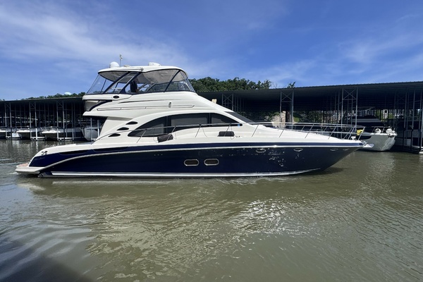 Photo of the 2005 Sea Ray 550 SEDAN BRIDGE