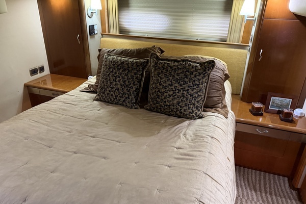 2005 Sea Ray 58