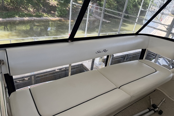 2005 Sea Ray 58