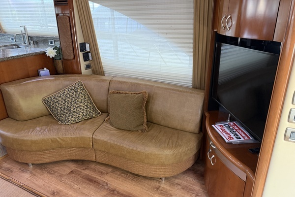 2005 Sea Ray 58