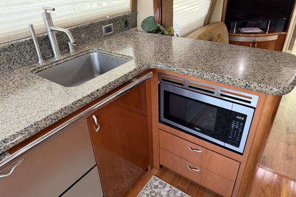 2005 Sea Ray 58
