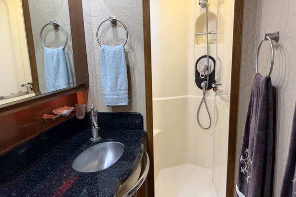 2005 Sea Ray 58
