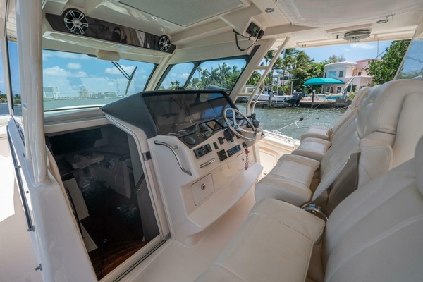 Natilus 2 45ft Grady White Yacht For Sale