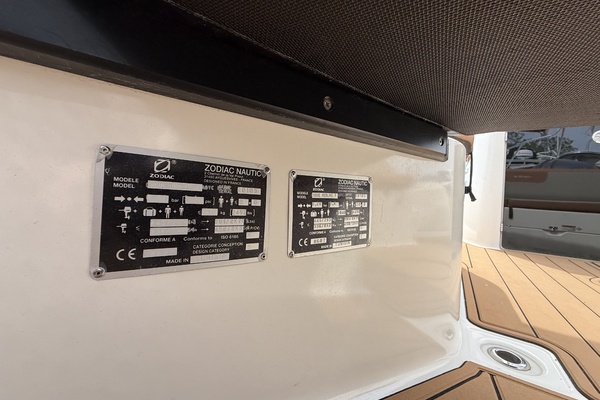 29ft Zodiac Yacht For Sale