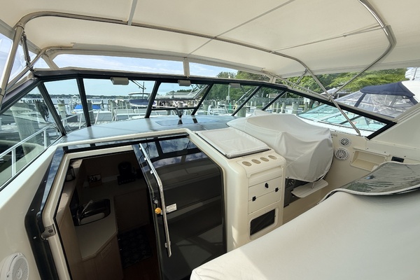 NAUTI NEST 40ft Tiara Yachts Yacht For Sale