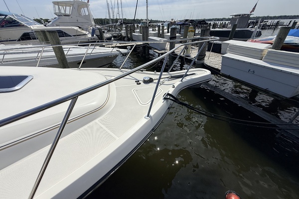 NAUTI NEST 40ft Tiara Yachts Yacht For Sale