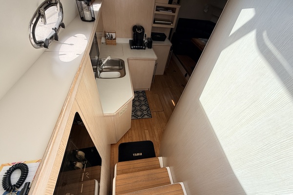 NAUTI NEST 40ft Tiara Yachts Yacht For Sale