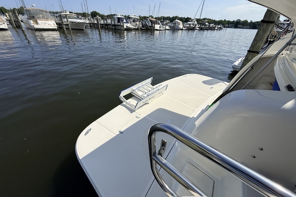 NAUTI NEST 40ft Tiara Yachts Yacht For Sale